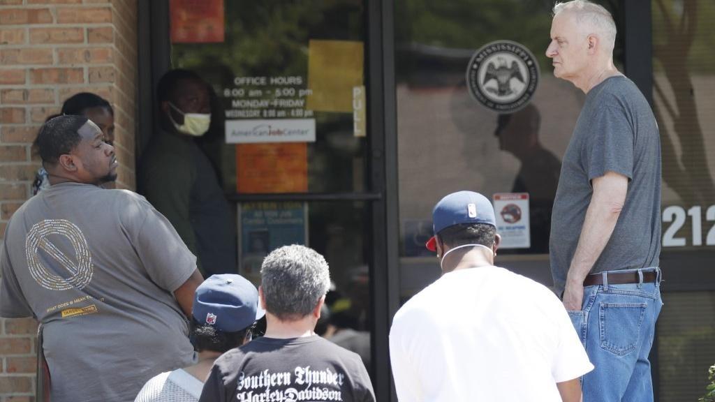 Support and criticism over gov.'s decision to opt out of additional